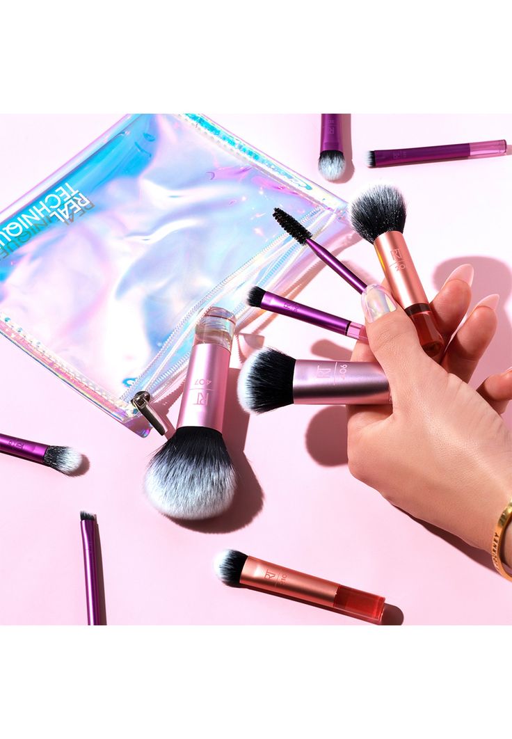 Real Techniques 10-in-1 Travel Fantasy Mini Brush Kit