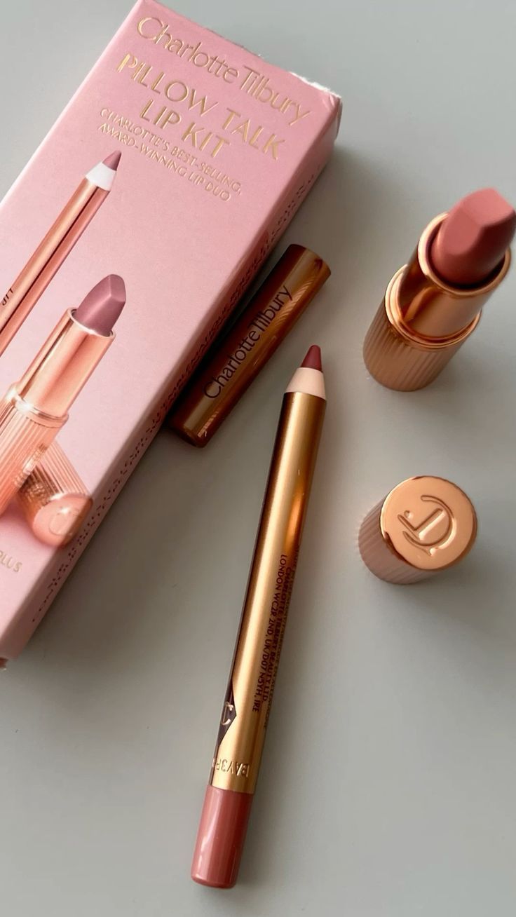 Charlotte Tilbury Mini Pillow Talk Lip Kit-u dolasku