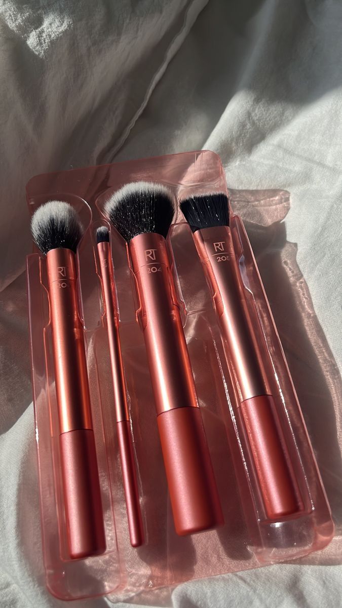 Real Techniques 4 Piece Face Base Set