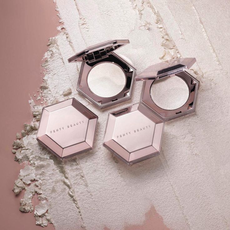 Fenty Beauty Diamond Bomb Highlighter