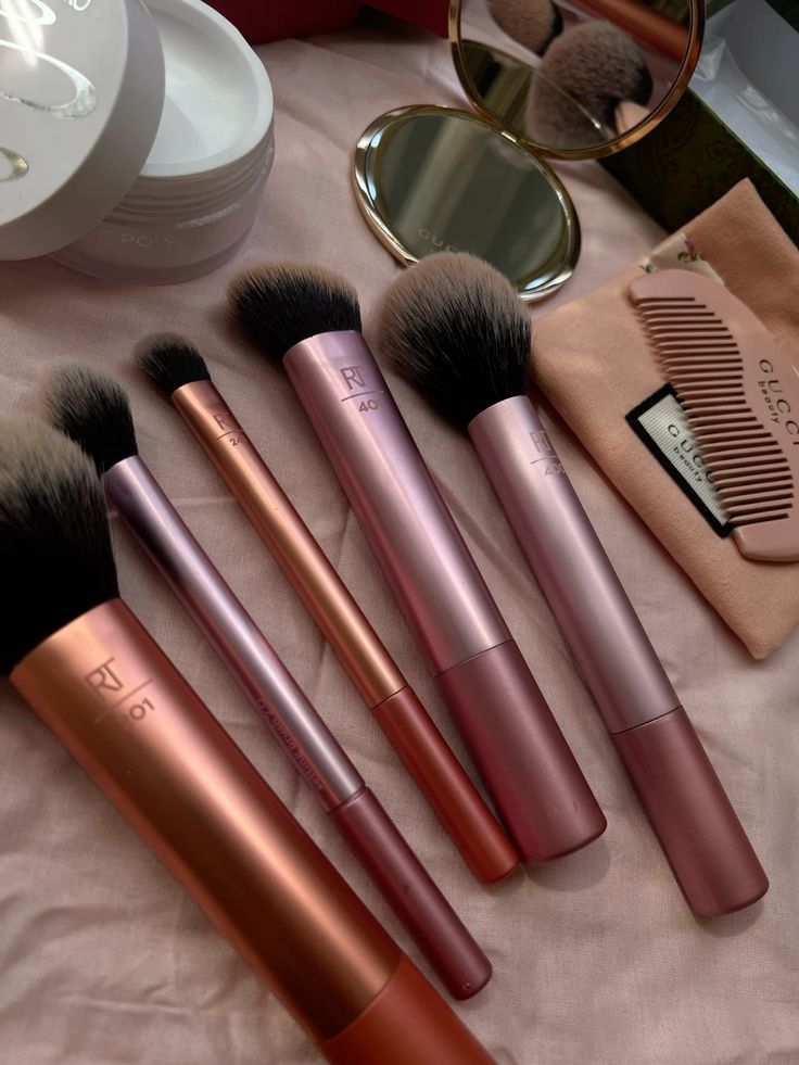 Real Techniques 5 Piece Face Essentials Set