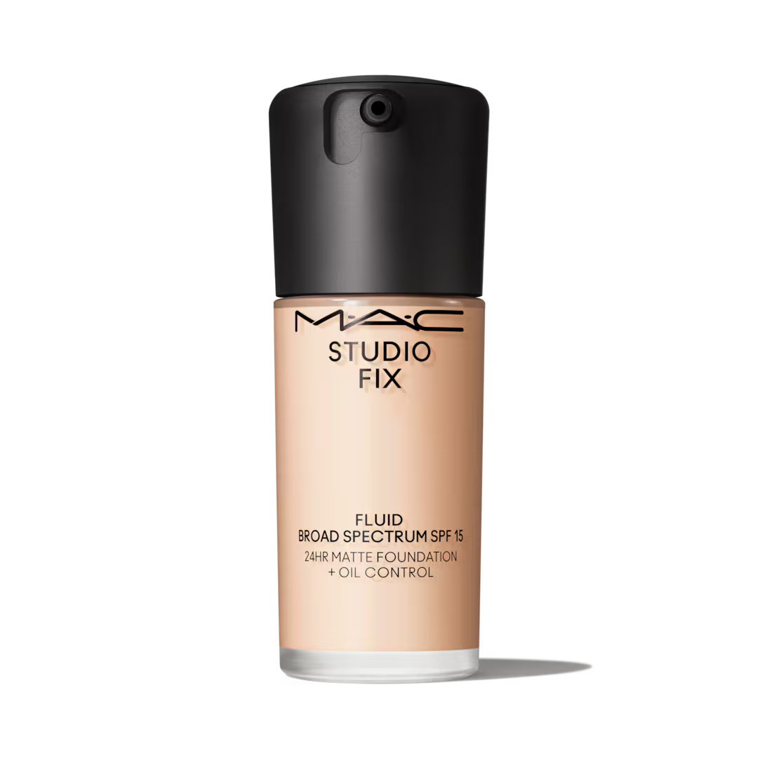 MAC Studio Fix Fluid SPF 15 24HR Matte Foundation + Oil Control-u dolasku